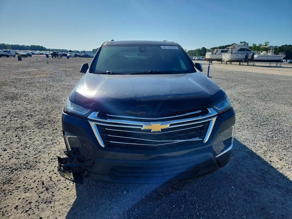 2023 CHEVROLET TRAVERSE LT  