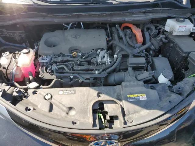 2021 TOYOTA SIENNA XSE  