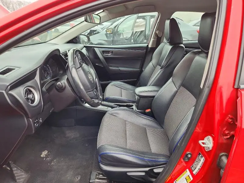 2018 TOYOTA COROLLA SE  