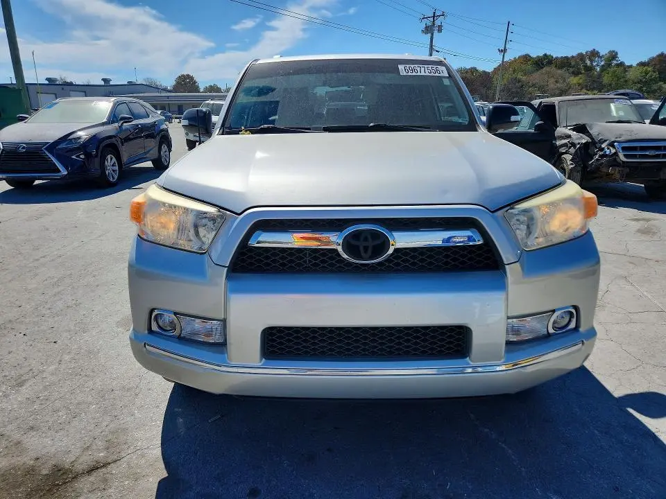 2010 TOYOTA 4RUNNER SR5  
