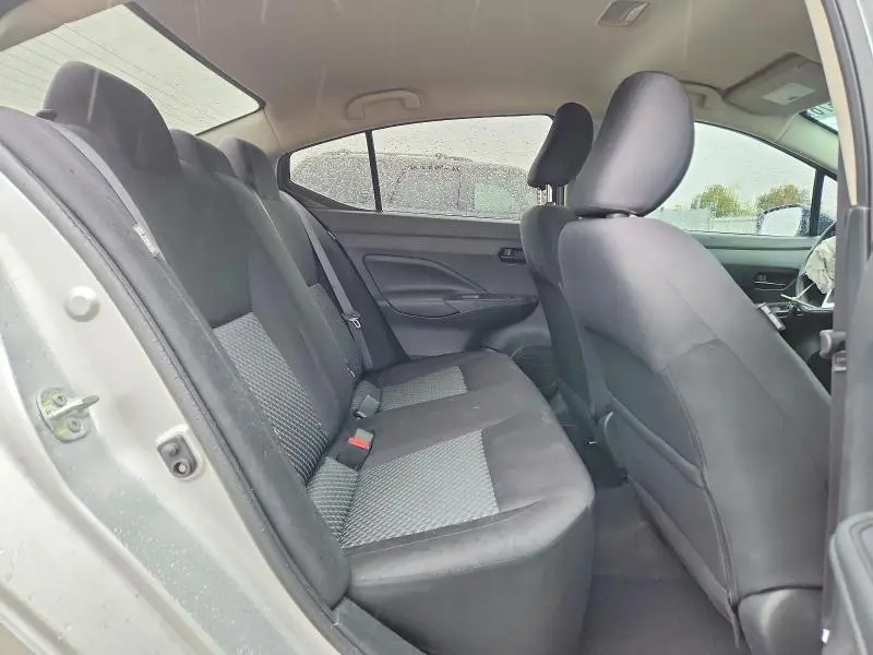 2021 NISSAN VERSA S  