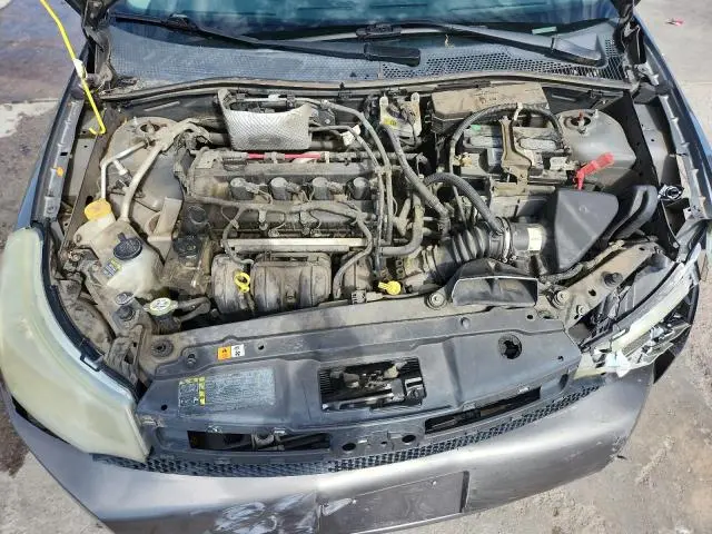 2010 FORD FOCUS SE  