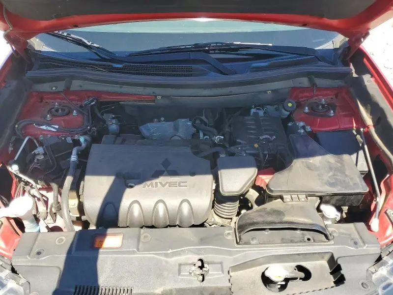 2016 MITSUBISHI OUTLANDER SE  