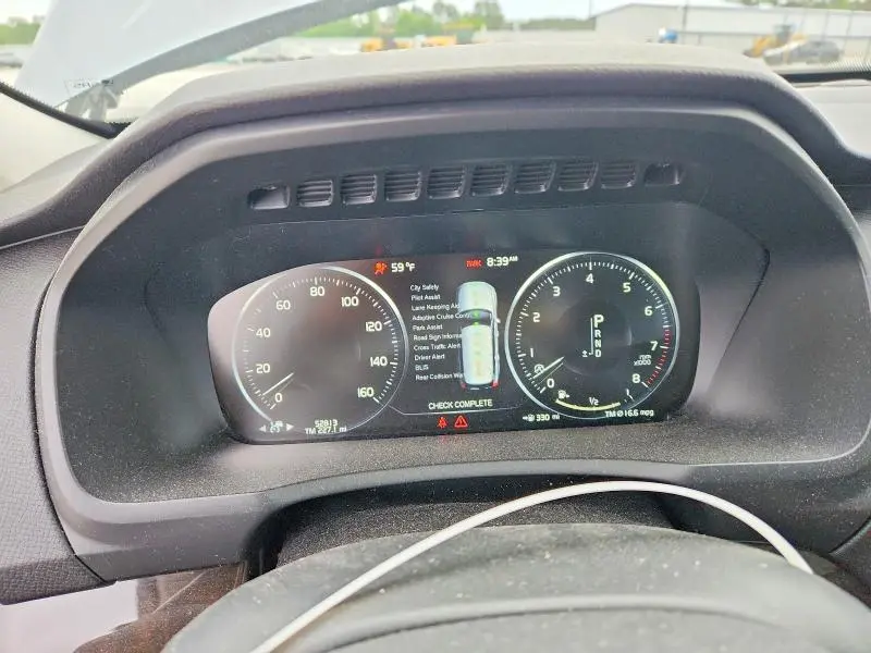 2018 VOLVO XC90 T6  