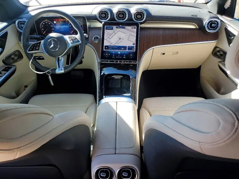 2023 MERCEDES-BENZ GLC 300  