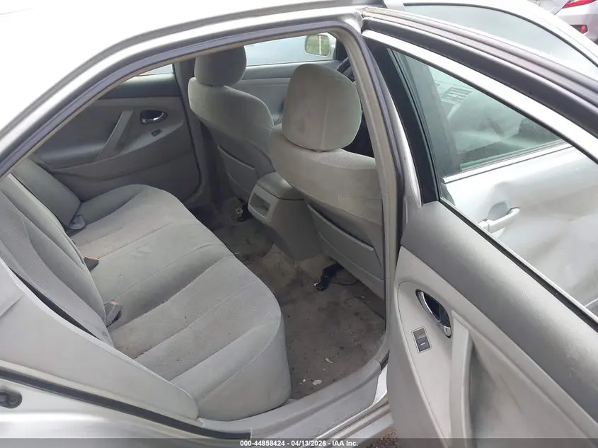 2010 TOYOTA CAMRY LE