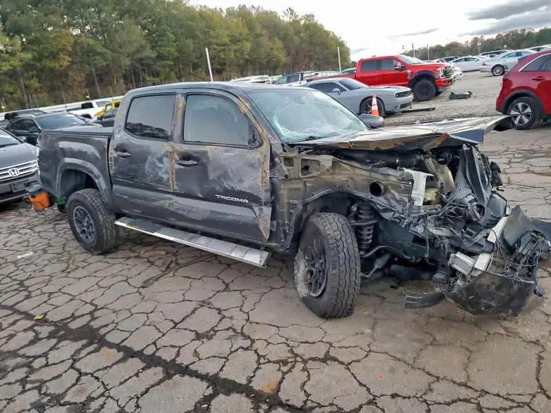 2018 TOYOTA TACOMA DOUBLE CAB  