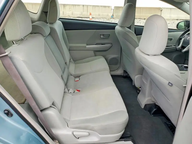 2014 TOYOTA PRIUS V THREE  