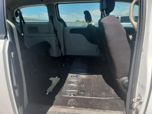 2014 DODGE GRAND CARAVAN SE  