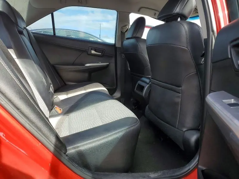 2013 TOYOTA CAMRY SE  
