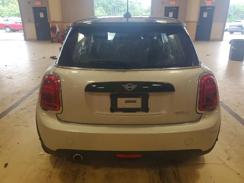 2020 MINI COOPER   