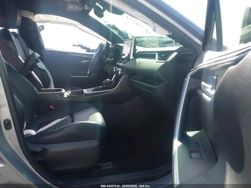 2022 TOYOTA RAV4 HYBRID XSE