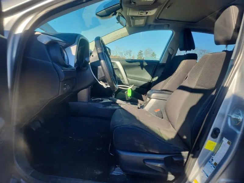 2017 TOYOTA RAV4 HV LE  