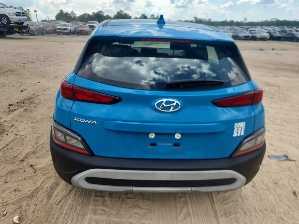 2023 HYUNDAI KONA SE  