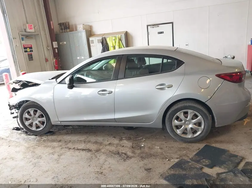 2017 MAZDA MAZDA3 SPORT