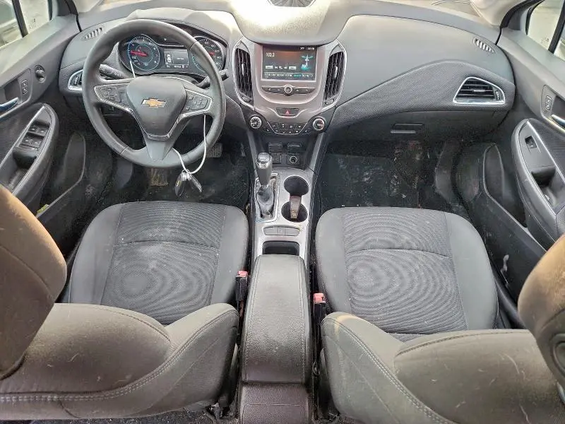 2017 CHEVROLET CRUZE LT  