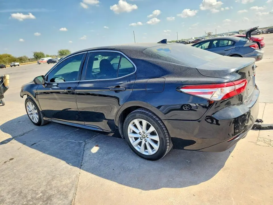 2020 TOYOTA CAMRY LE  