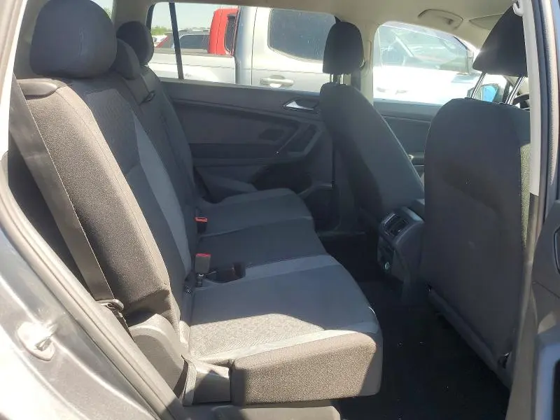 2018 VOLKSWAGEN TIGUAN S  