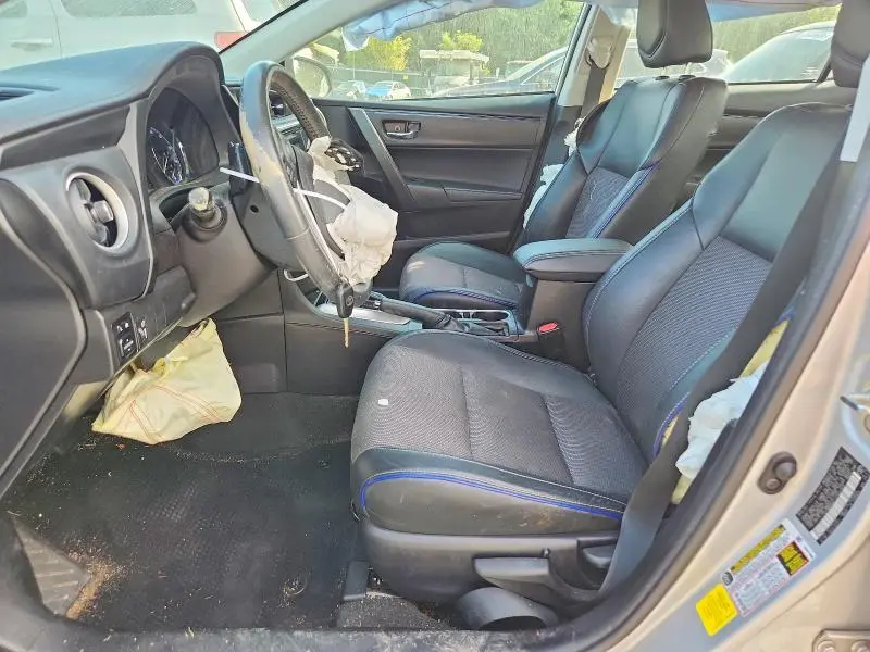 2018 TOYOTA COROLLA SE  