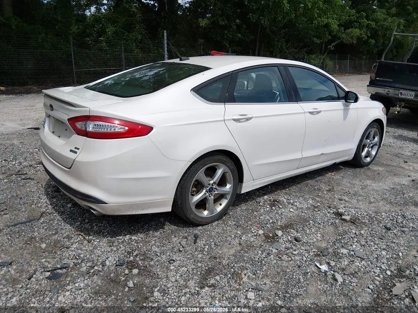2013 FORD FUSION SE