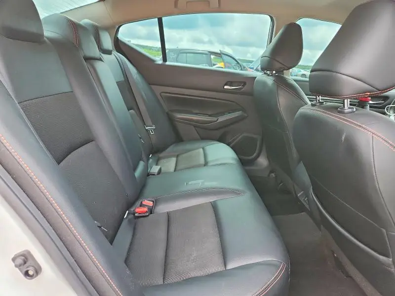 2022 NISSAN ALTIMA SR  