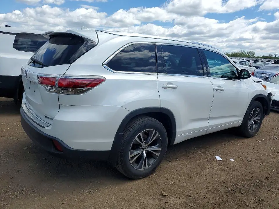 2016 TOYOTA HIGHLANDER XLE  