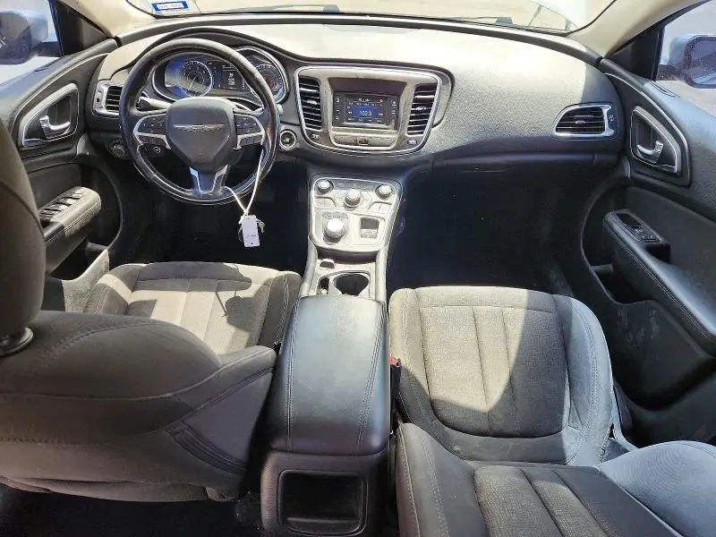2016 CHRYSLER 200 LX  