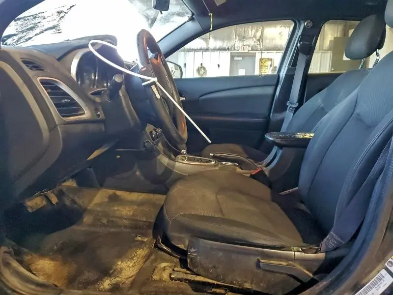 2014 DODGE AVENGER SE  