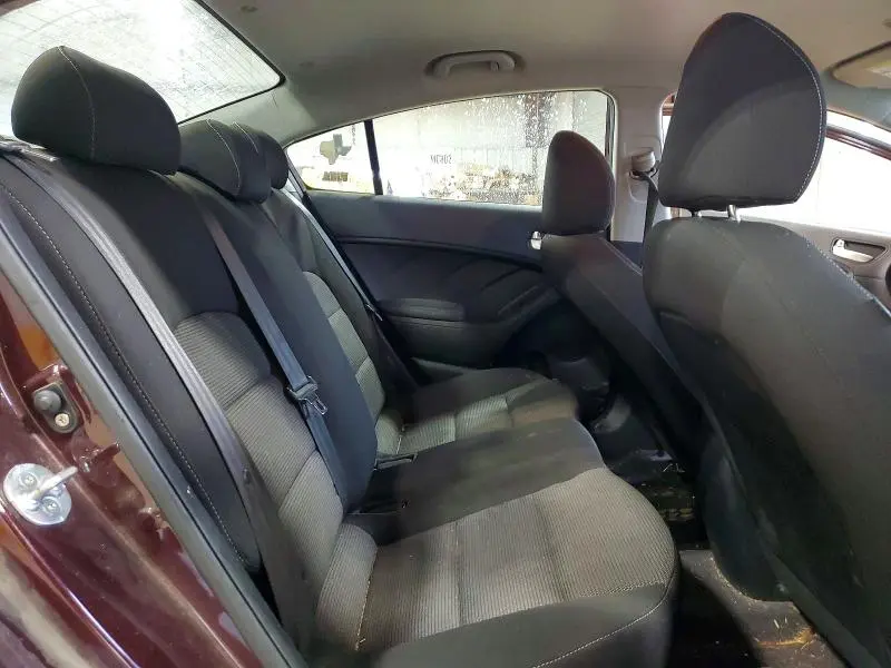 2017 KIA FORTE LX  