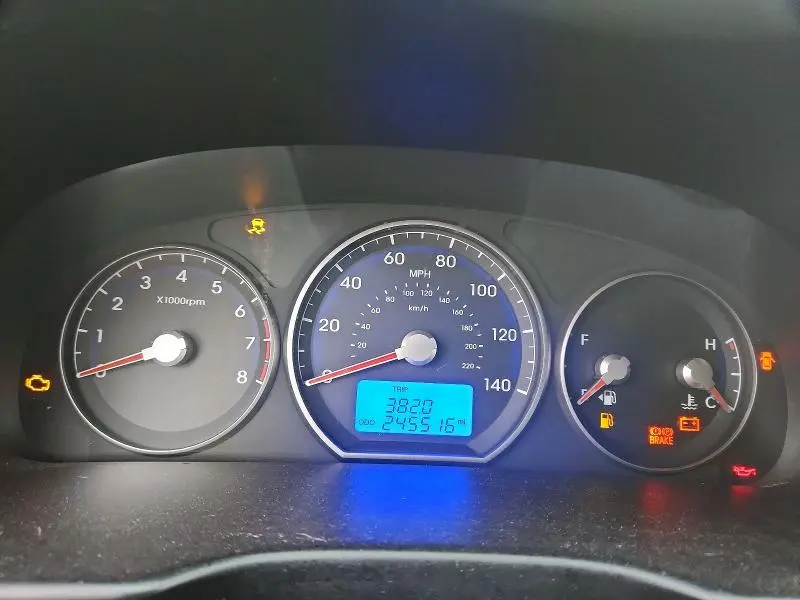 2010 HYUNDAI SANTA FE GLS  