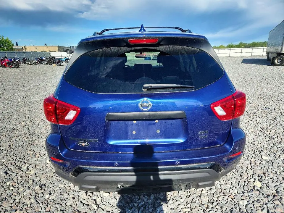 2020 NISSAN PATHFINDER SV  