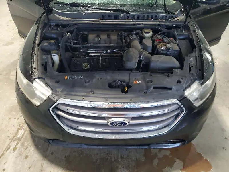 2014 FORD TAURUS SE  