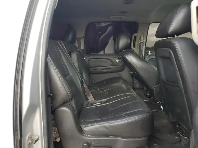 2011 CHEVROLET SUBURBAN C1500 LT  