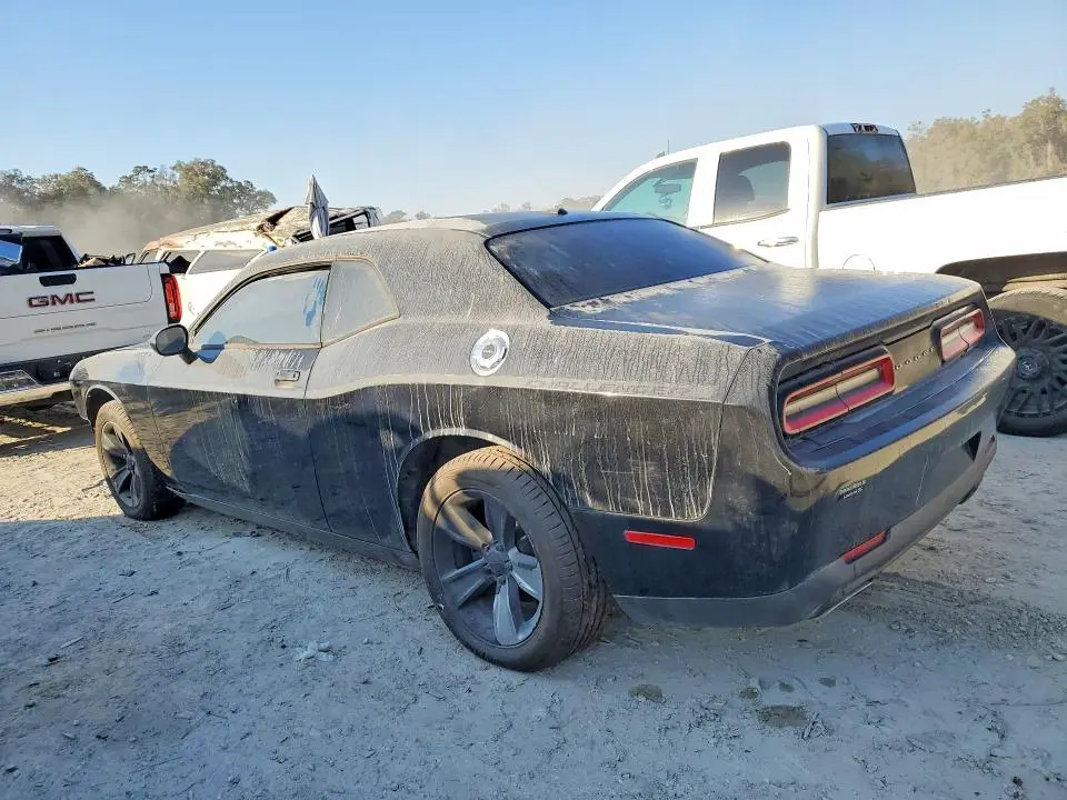 2015 DODGE CHALLENGER SXT  