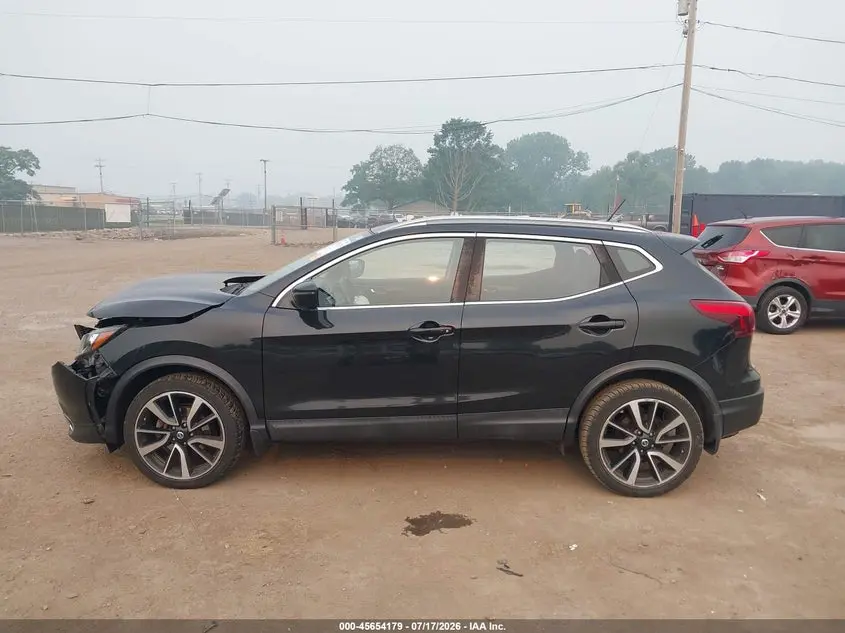 2018 NISSAN ROGUE SPORT SL