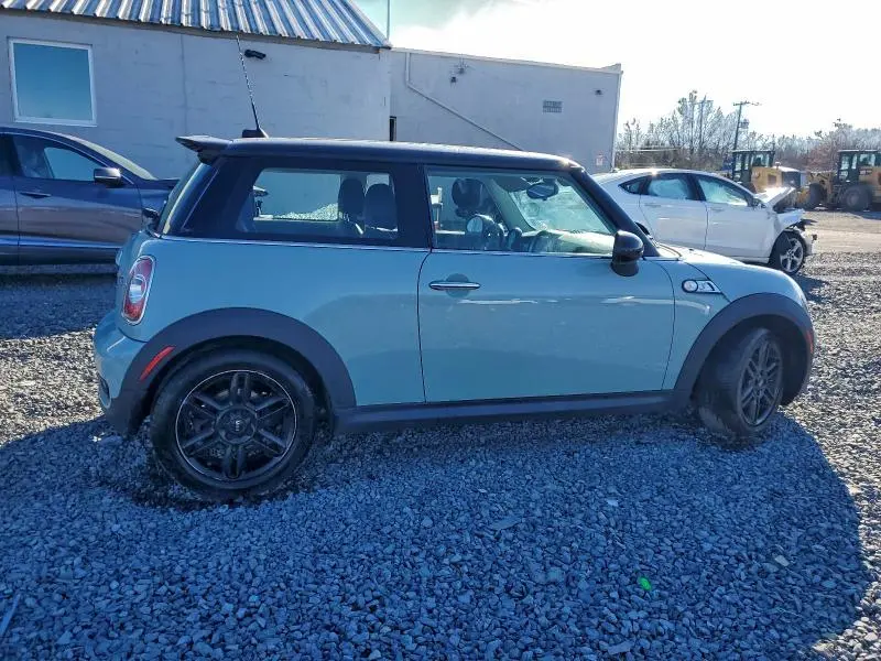 2013 MINI COOPER S  