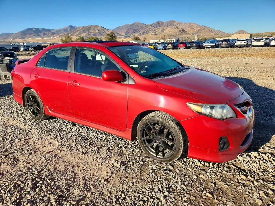 2013 TOYOTA COROLLA S  