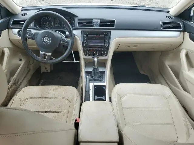 2012 VOLKSWAGEN PASSAT SE  