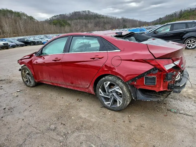 2024 HYUNDAI ELANTRA SEL  