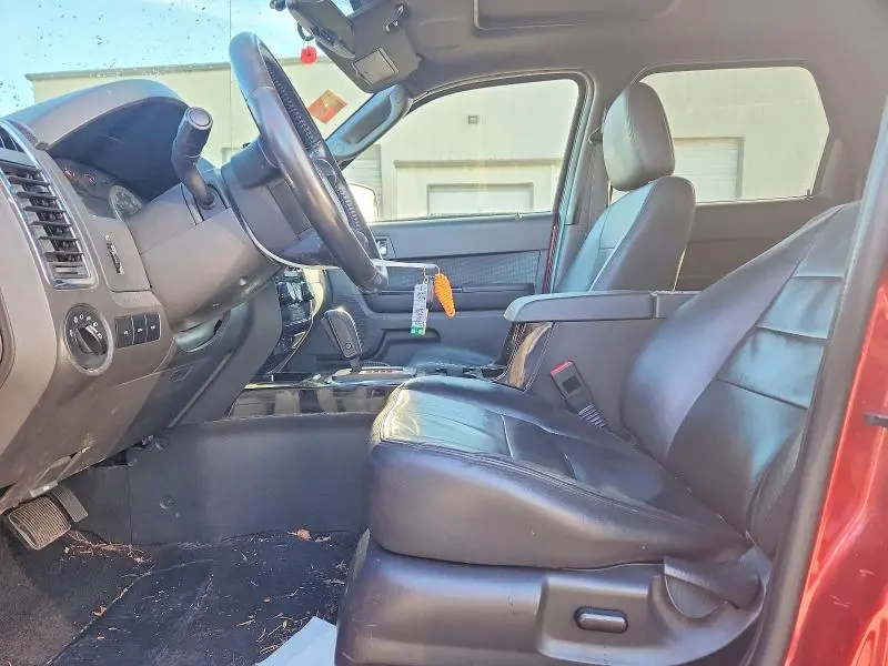 2010 FORD ESCAPE LIMITED  