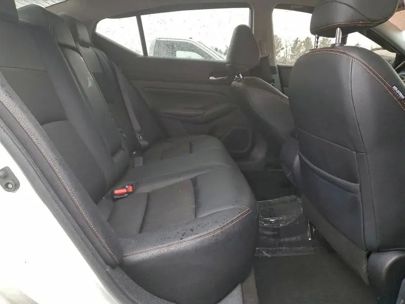 2022 NISSAN ALTIMA SR  