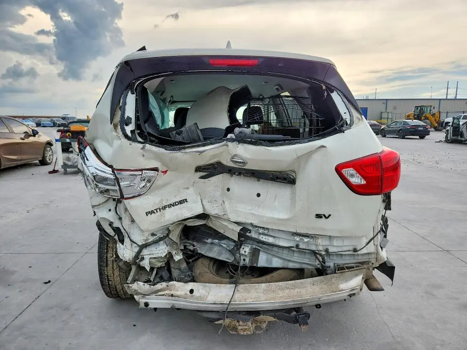 2019 NISSAN PATHFINDER SV  