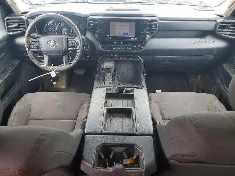 2023 TOYOTA TUNDRA SR  