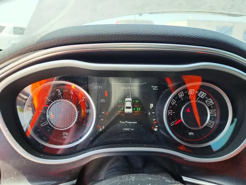 2015 DODGE CHALLENGER SXT PLUS  