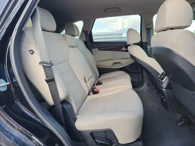 2018 KIA SORENTO LX  