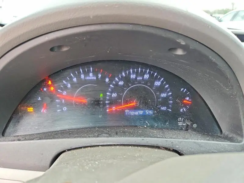 2010 TOYOTA CAMRY LE  