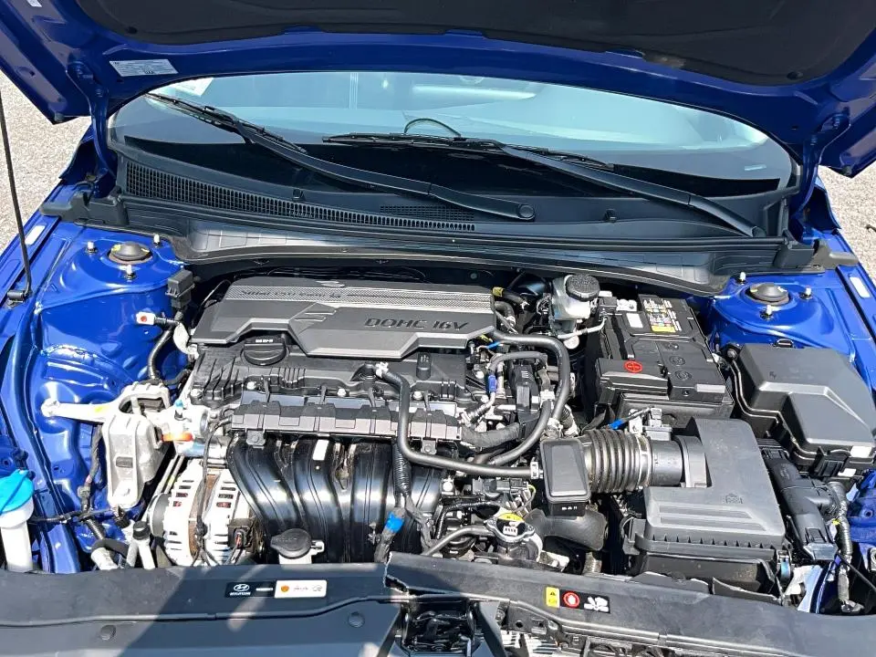 2024 HYUNDAI ELANTRA SE  
