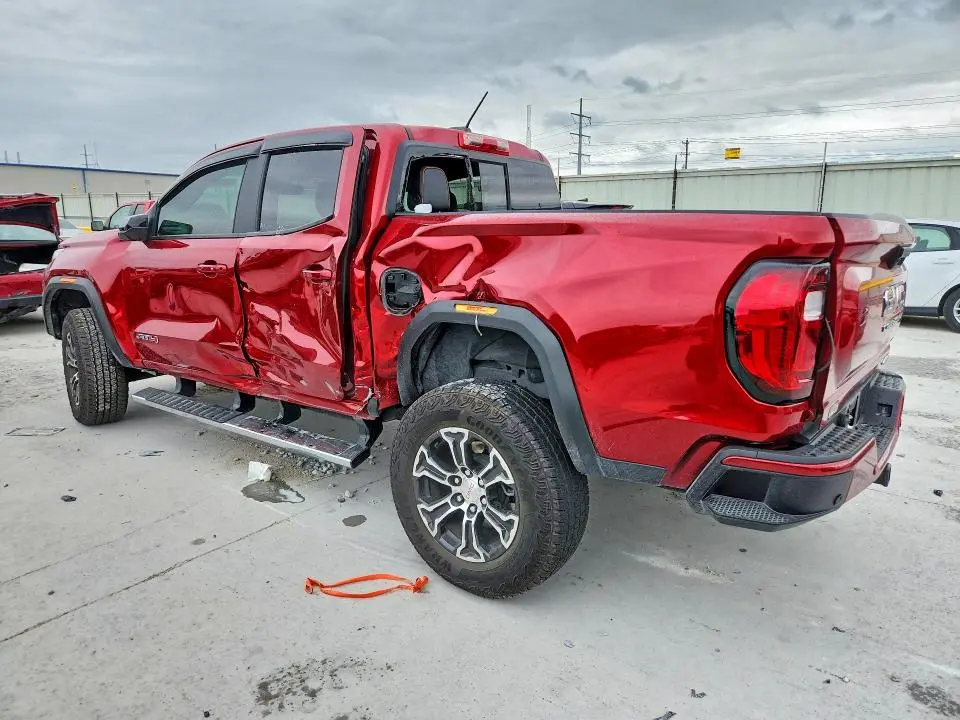 2024 GMC CANYON AT4  