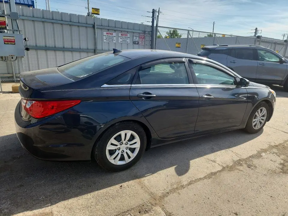 2013 HYUNDAI SONATA GLS  