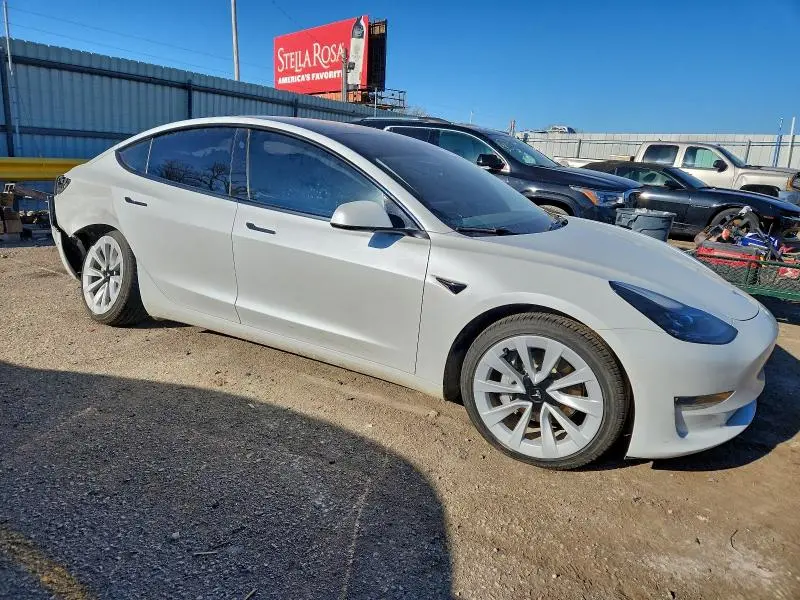 2021 TESLA MODEL 3   